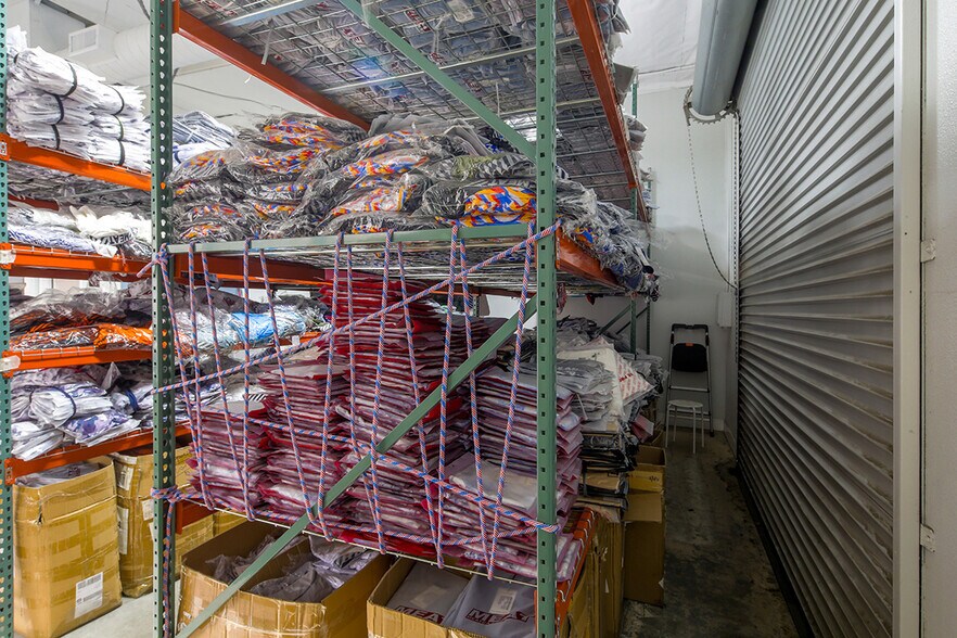More Photos Of 1150-1178 N Knollwood Cir, Anaheim Manufacturing For Sale