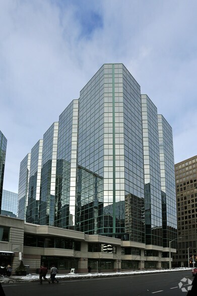 More Photos Of 407 Laurier Ave W, Ottawa General Retail For Lease