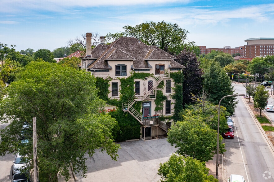 More Photos Of 1830 Sherman Ave, Evanston Office For Lease