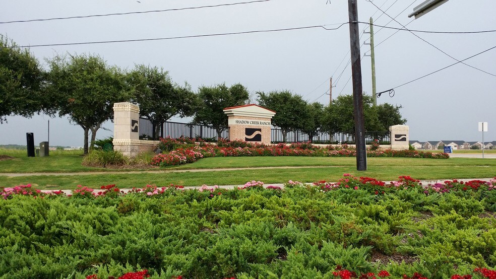 Primary Photo Of 0 Shadow Creek Pky, Pearland Land For Sale