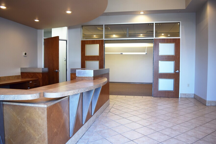 More Photos Of 4700 S Bowman Rd, Little Rock Light Manufacturing For Lease