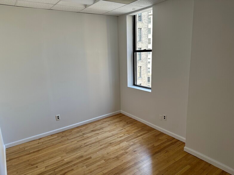 More Photos Of 928 Broadway, New York Medical For Lease