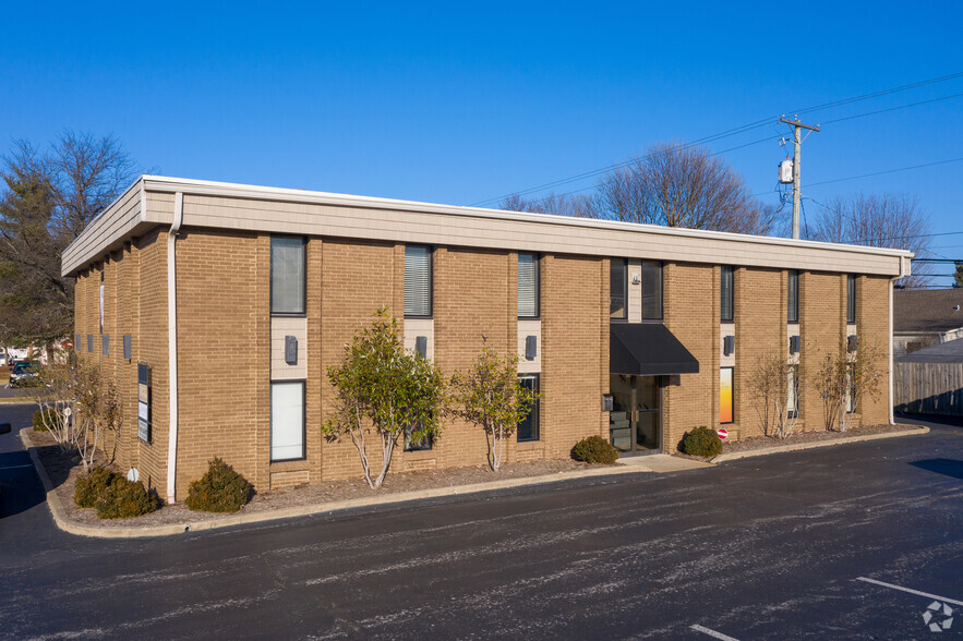 Primary Photo Of 2040 Regency Rd, Lexington Office For Lease