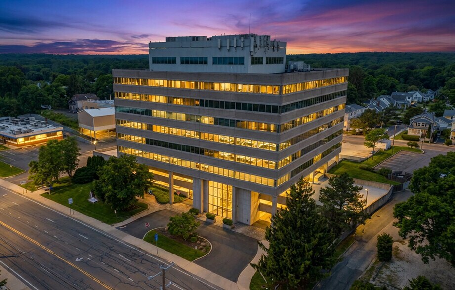 More Photos Of 200 Connecticut Ave, Norwalk Office For Lease