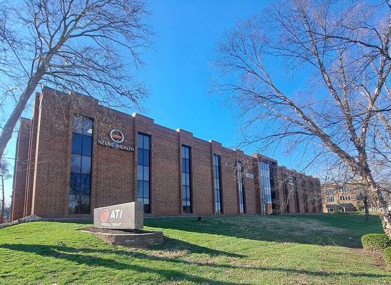 More Photos Of 9302 N Meridian St, Indianapolis Office For Lease