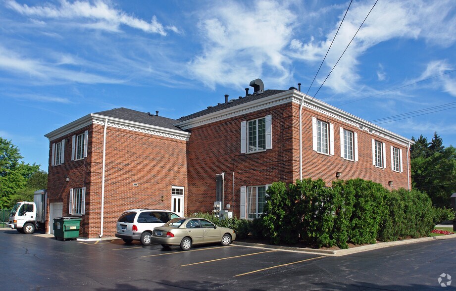 More Photos Of 915 W 55th St, Western Springs Medical For Lease