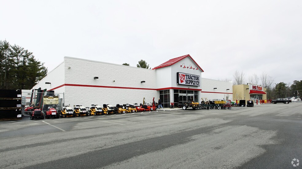 More Photos Of 901-903 Route 16, Ossipee Freestanding For Lease