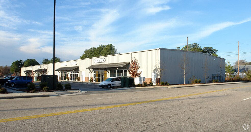 More Photos Of 2121 Atlantic Ave, Raleigh Light Manufacturing For Lease