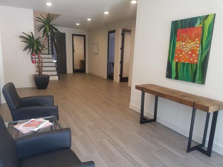 More Photos Of 26207 Oak Ridge Dr, Spring Medical For Lease