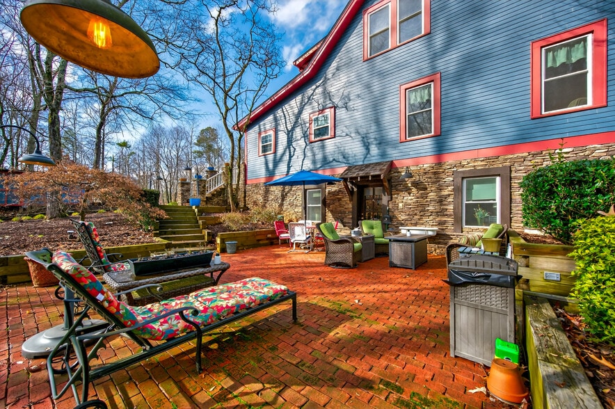 More Photos Of 7990 Bethel Rd, Gainesville Multifamily For Sale