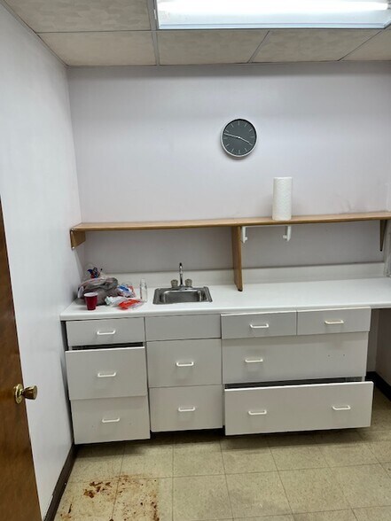 More Photos Of 5490 Broadway Ave, Merrillville Medical For Sale