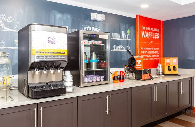 More Photos Of 2700 Green Oaks Rd, Fort Worth Hotel For Sale