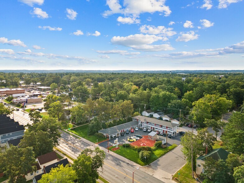 More Photos Of 1010 E Front St, Traverse City Hotel For Sale