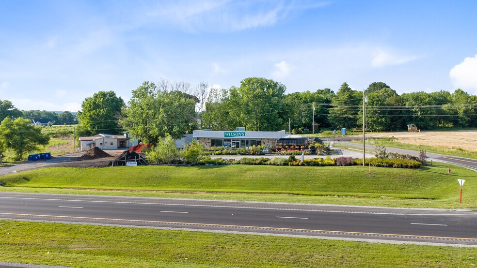 More Photos Of 3211 E Main St, Rainsville Office For Sale