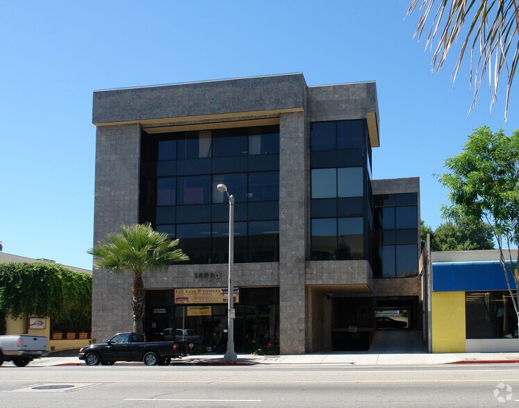 More Photos Of 14930 Ventura Blvd, Sherman Oaks Office For Lease