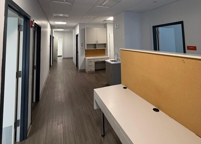 More Photos Of 407 Dumont Ave, Brooklyn Apartments For Lease