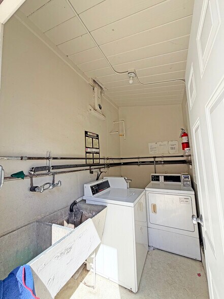 More Photos Of 1226 N Salsipuedes St, Santa Barbara Apartments For Sale
