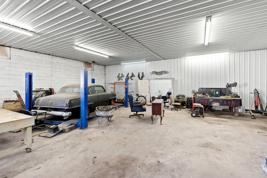 Primary Photo Of 101 Watering St, Tabor City Flex For Sale