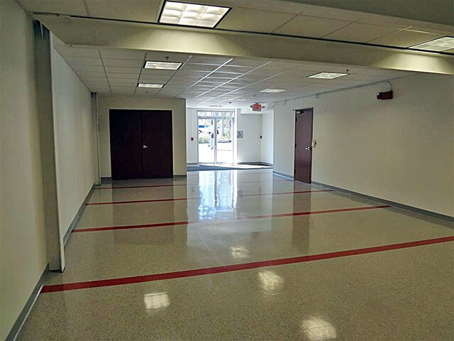 More Photos Of 3-6 Simm Ln, Newtown Manufacturing For Lease