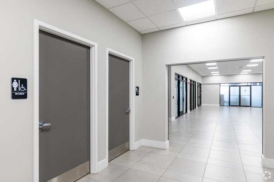 More Photos Of 3 W Broad St, Bethlehem Office For Lease