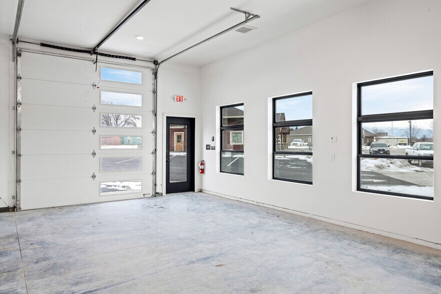 More Photos Of 21 Meridian Ct, Kalispell Light Distribution For Sale