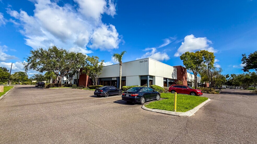 More Photos Of 7201-7243 Bryan Dairy Rd, Largo Unknown For Lease