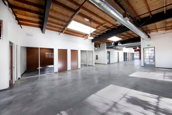 More Photos Of 3003 Pennsylvania Ave, Santa Monica Loft Creative Space For Lease