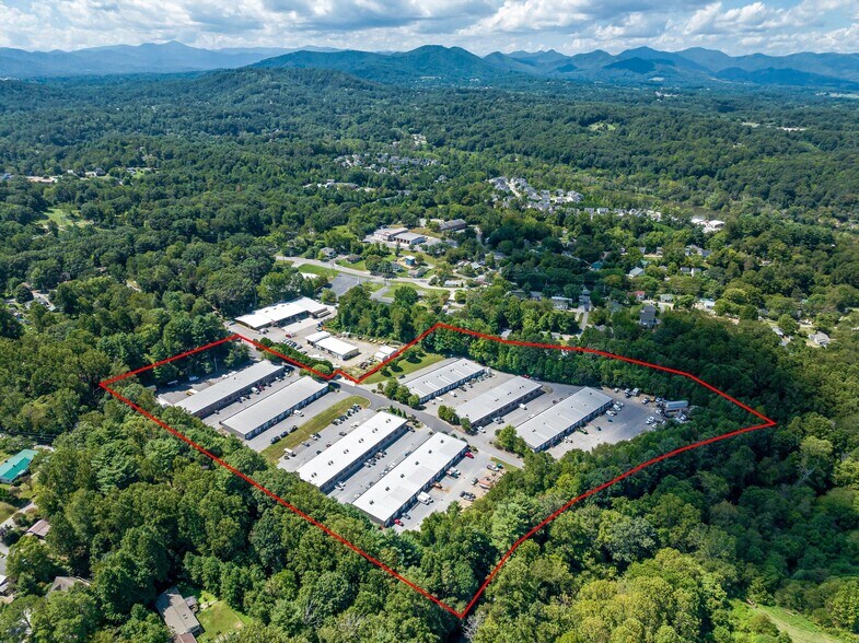 More Photos Of 100 Elk Park Dr, Asheville Light Distribution For Lease