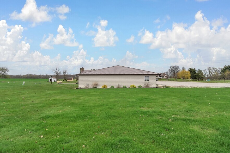 More Photos Of 2598 E Smiley Ave, Shelby Religious Facility For Sale