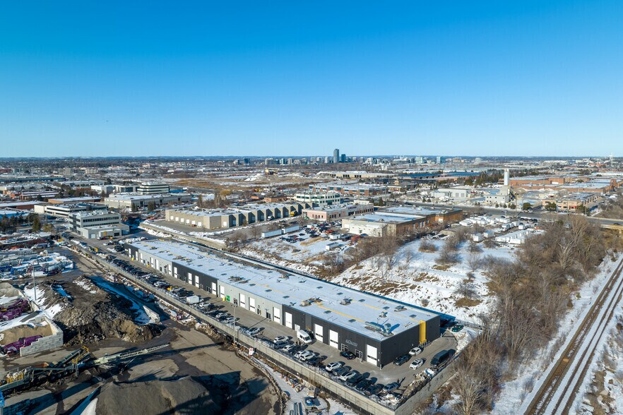 More Photos Of 2875 14th Av, Markham Office For Sale