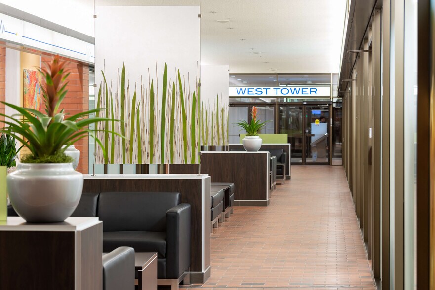 More Photos Of 11010 101 St NW, Edmonton Medical For Lease