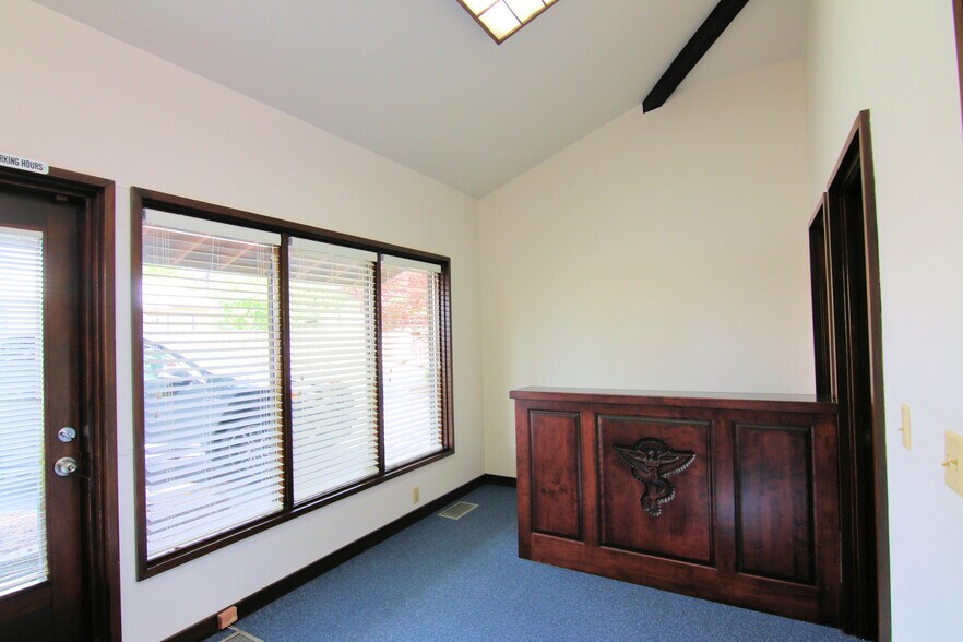 More Photos Of 701 N 1st St, Yakima Medical For Lease