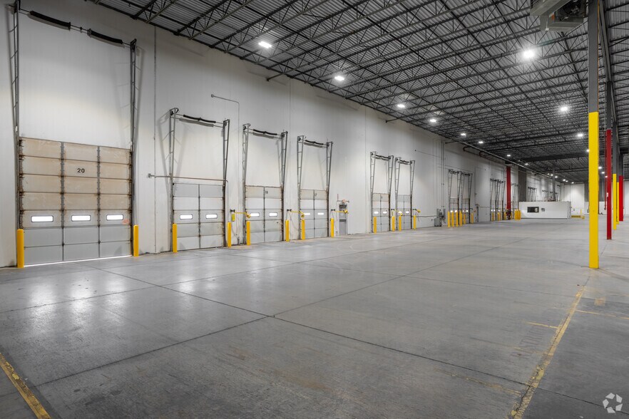 More Photos Of 12430 Mercantile Ave, El Paso Warehouse For Lease