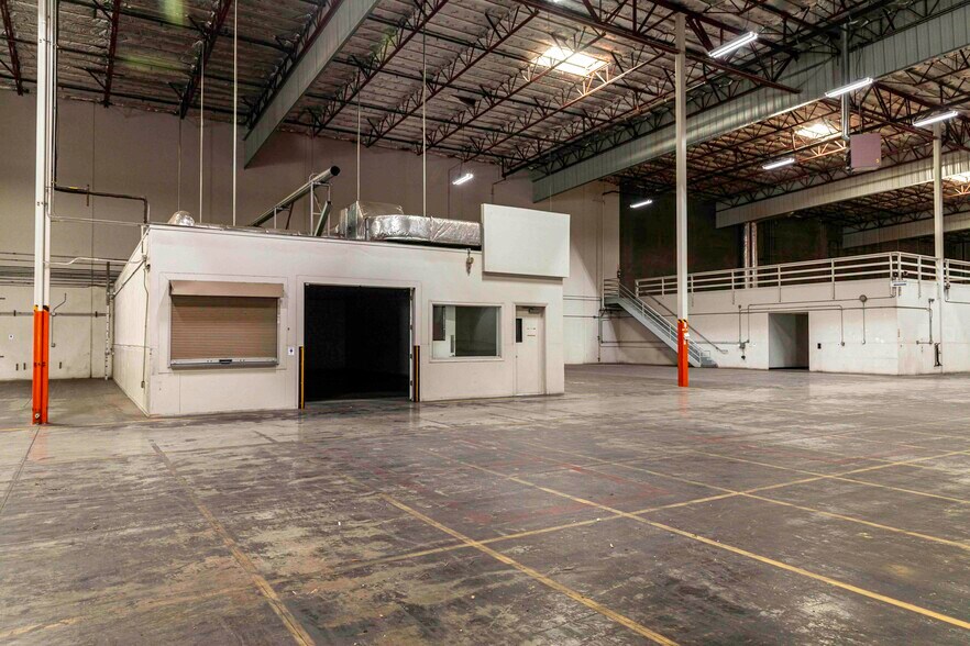 More Photos Of 600 S McClure Rd, Modesto Warehouse For Lease