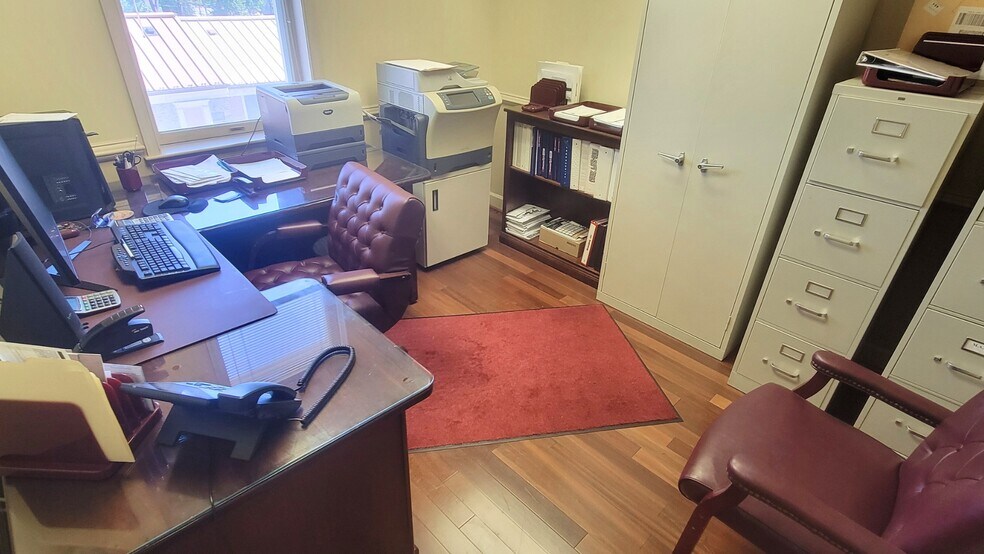 More Photos Of 12100-12128 Heritage Park Cir, Silver Spring Medical For Sale