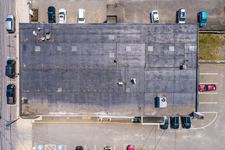 More Photos Of 747 Warren St, Hudson Medical For Sale