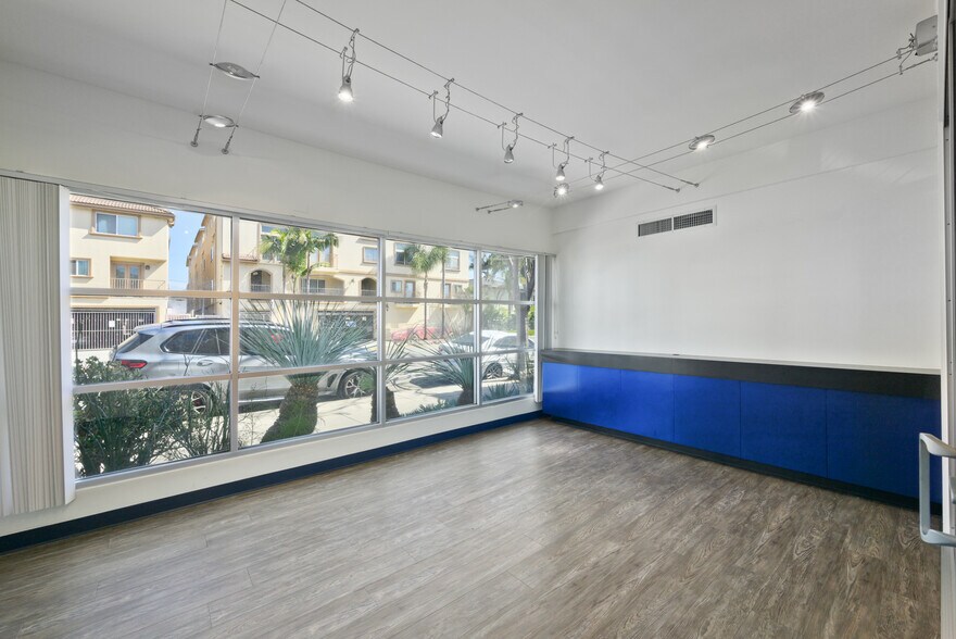 More Photos Of 3611 Motor Ave, Los Angeles Loft Creative Space For Sale