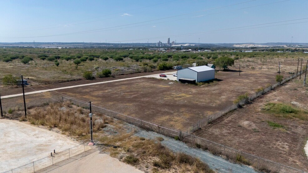 More Photos Of 6802 S Old Bastrop Hwy, San Marcos Land For Sale
