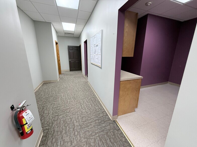 More Photos Of 429 13th St, Franklin Storefront Retail Office For Sale