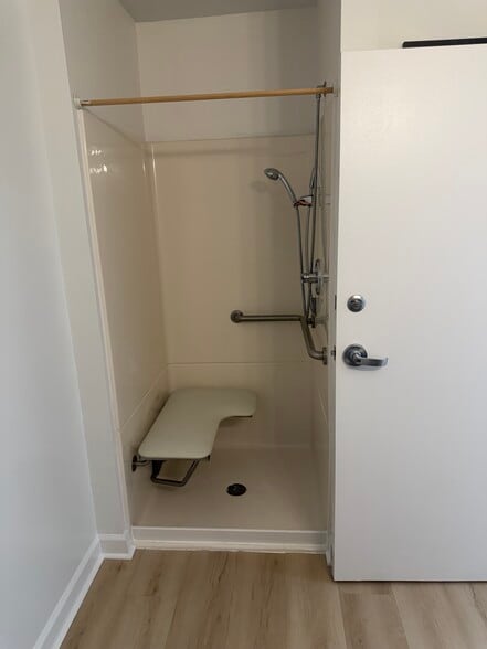 More Photos Of 1147 Independence Blvd, Virginia Beach Medical For Lease