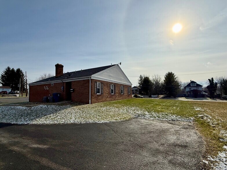 More Photos Of 2894 Center Rd, Poland Medical For Sale