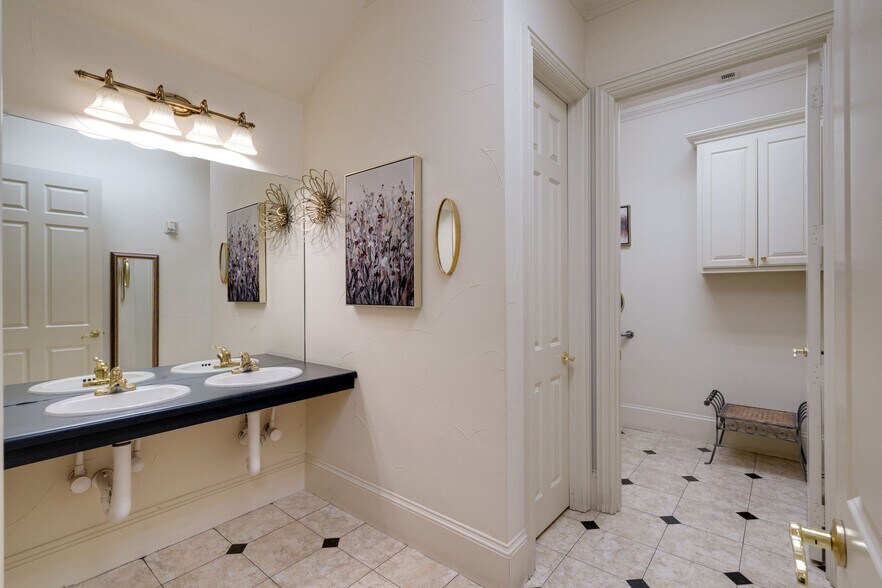 More Photos Of 1727 Keller Pky, Keller Office For Sale