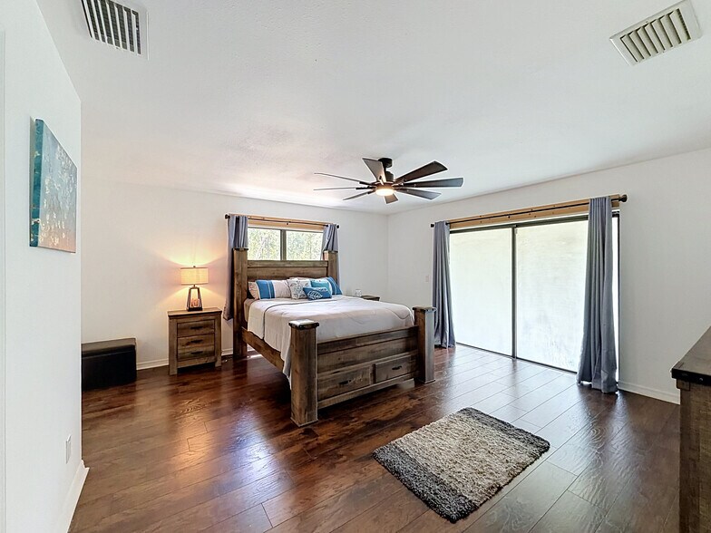 More Photos Of 26311 Willow St, Brooksville Specialty For Sale