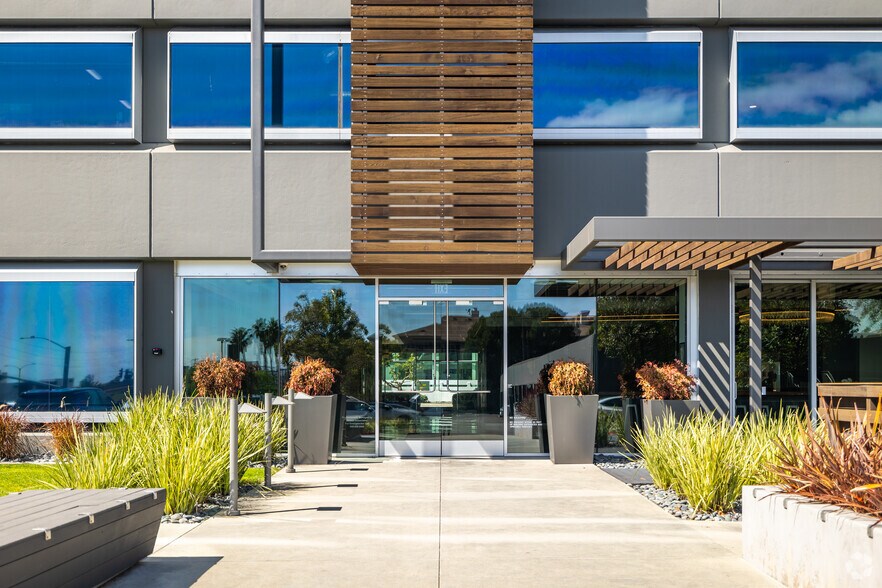 More Photos Of 2101 E El Segundo Blvd, El Segundo Office For Lease
