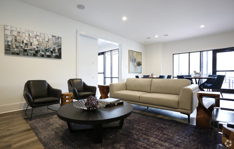 More Photos Of 141 Napoleon St, Baton Rouge Multifamily For Sale