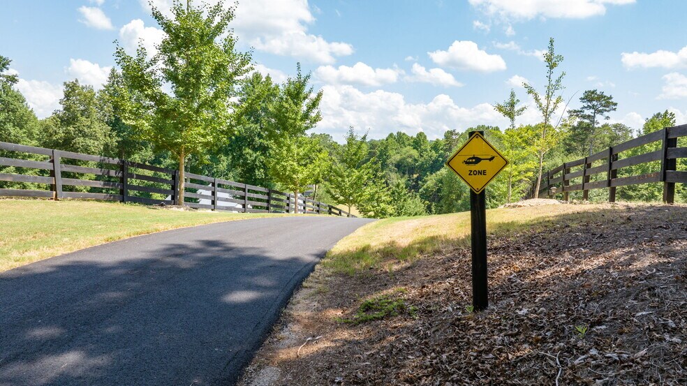 More Photos Of 2200 Martins Ford Rd, Dahlonega Specialty For Sale
