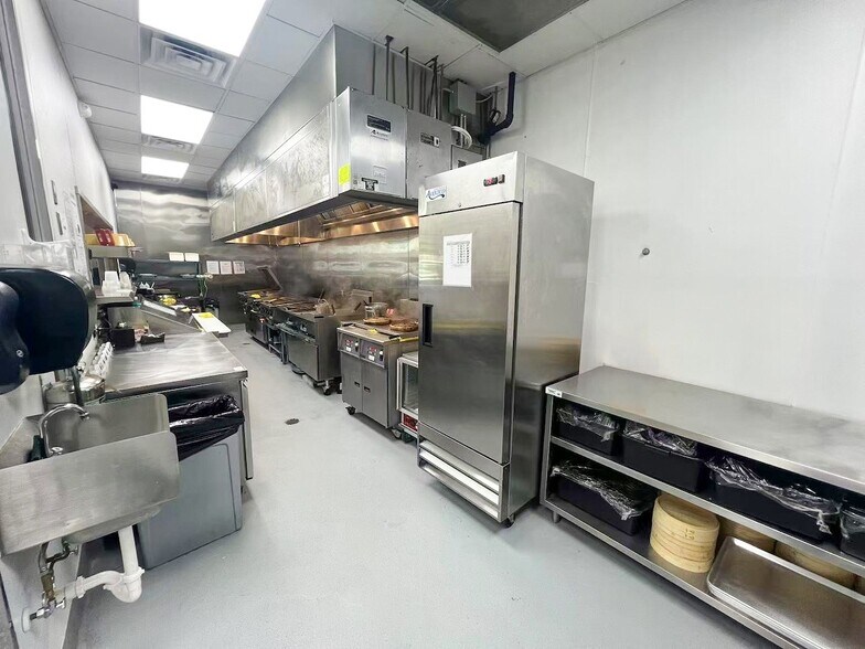 More Photos Of 11805-11921 Westheimer Rd, Houston Fast Food For Lease