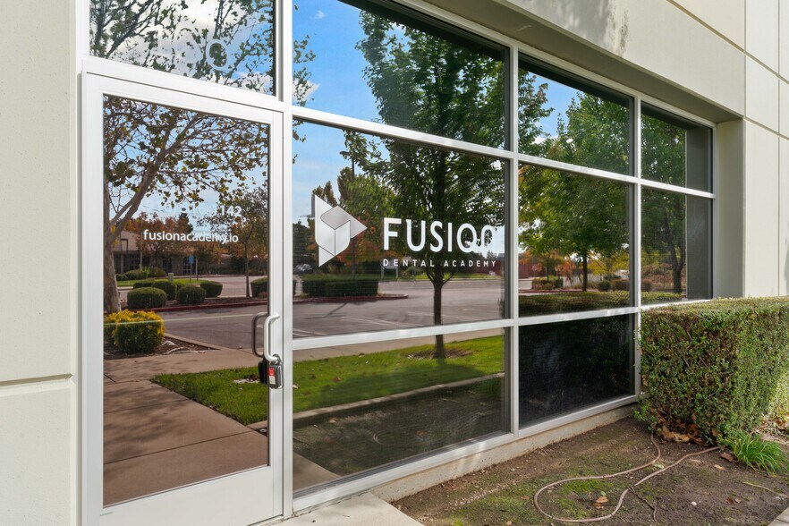 More Photos Of 920 Reserve Dr, Roseville Loft Creative Space For Lease