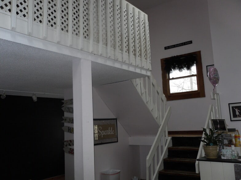 More Photos Of 596 Main St, Somers Freestanding For Sale