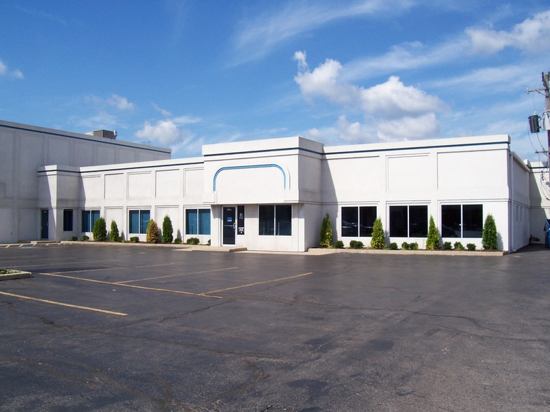 Primary Photo Of 8904 S Harlem Ave, Bridgeview Light Distribution For Lease